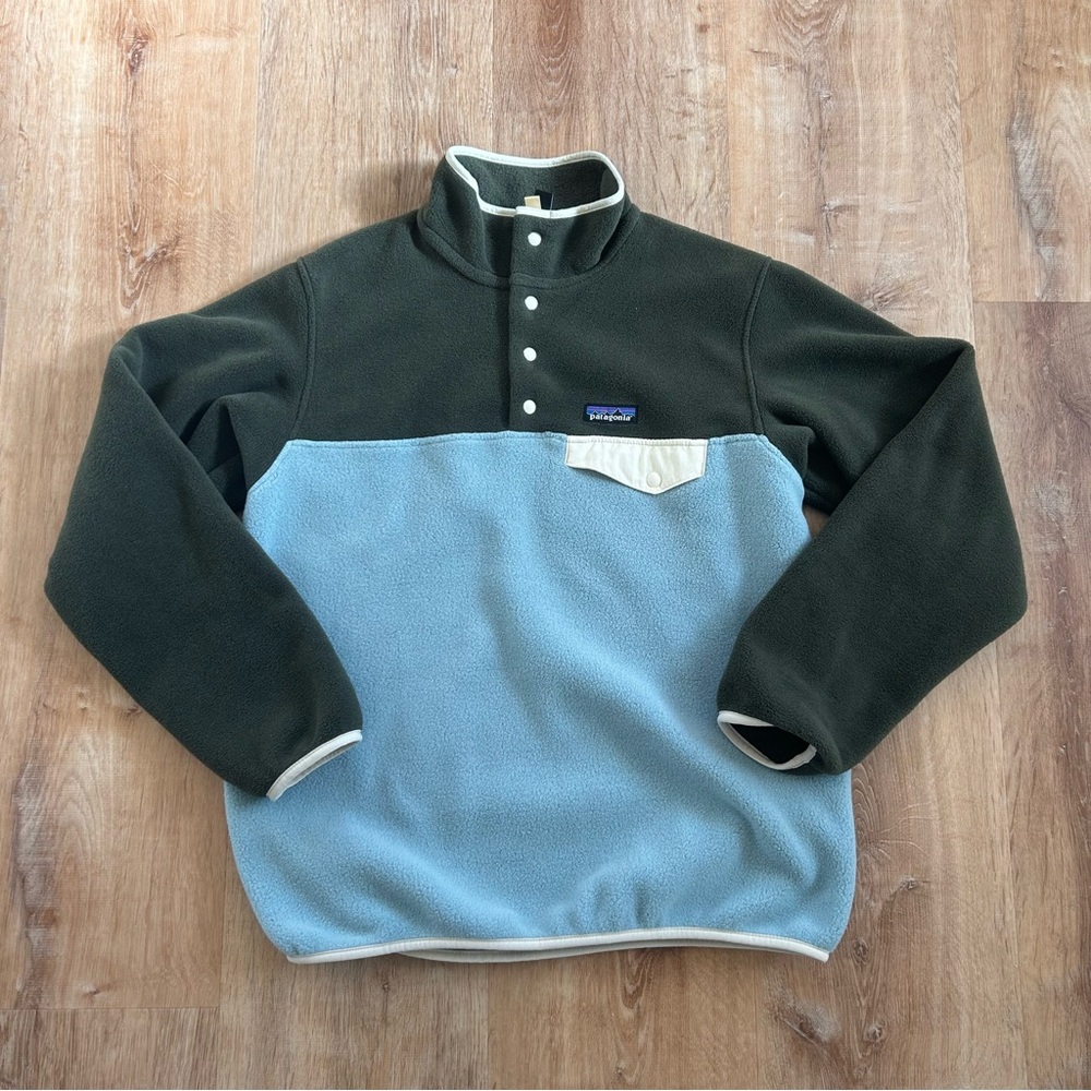 Patagonia Synchilla Olive and Light Blue Fleece Pullover